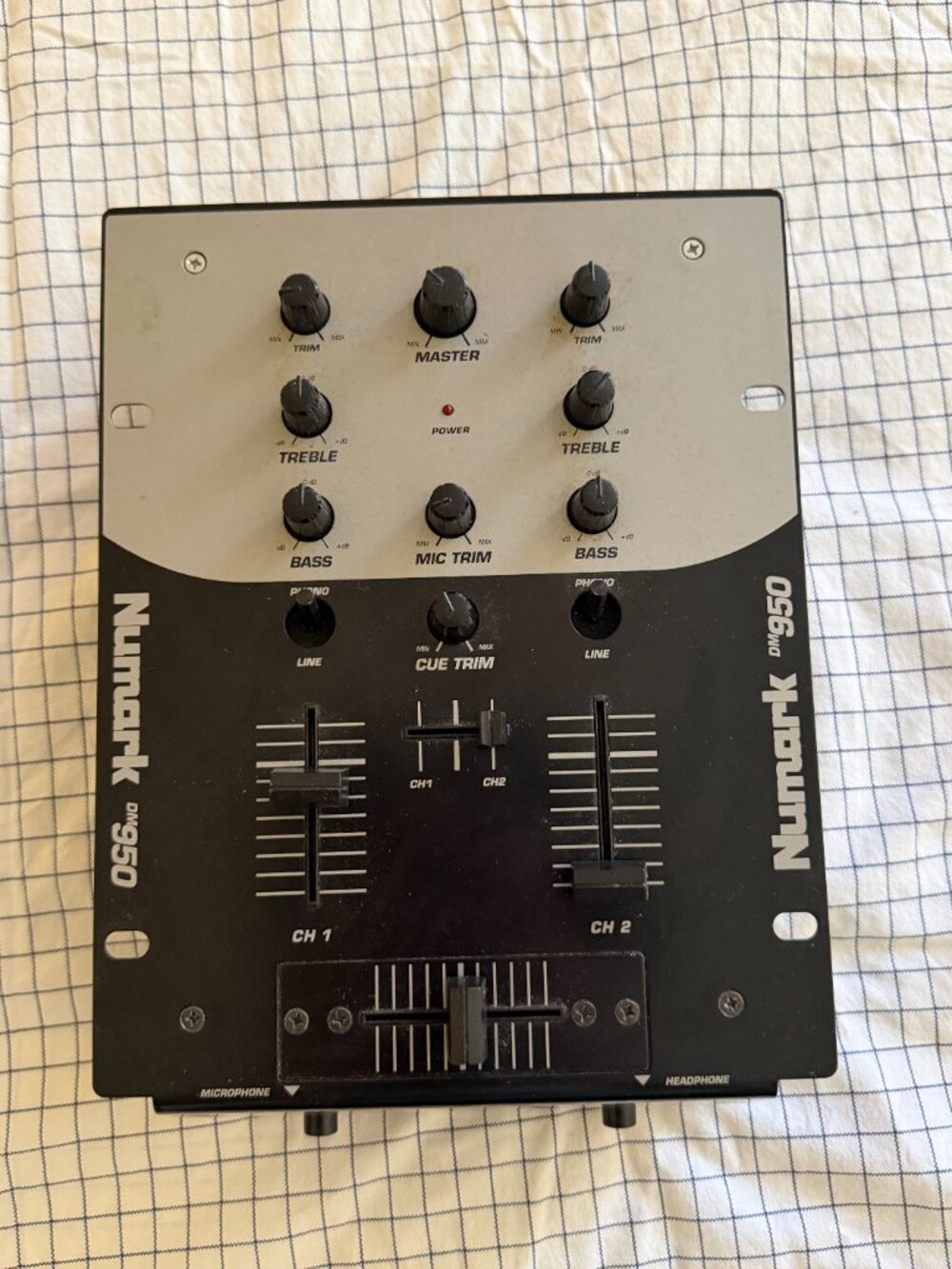Numark DM950 2-Channel DJ Mixer Professional Audio Mixing Console Tested
